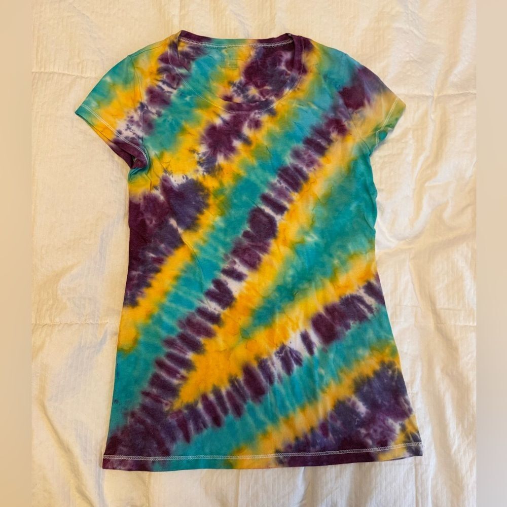 Vibrant Tie Dye Girl’s Scoop Neck T-shirt size 7-9